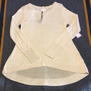 Adorable lacy-back hi lo tunic NWT